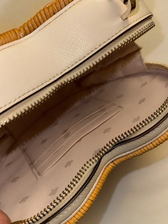 Kate Spade Heart Crossbody bag in Wicker - Picture 5 of 7